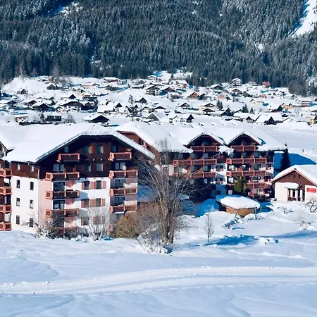 006 Aparthotel