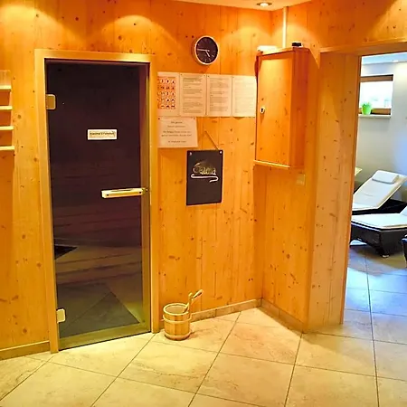Aparthotel 006 4*